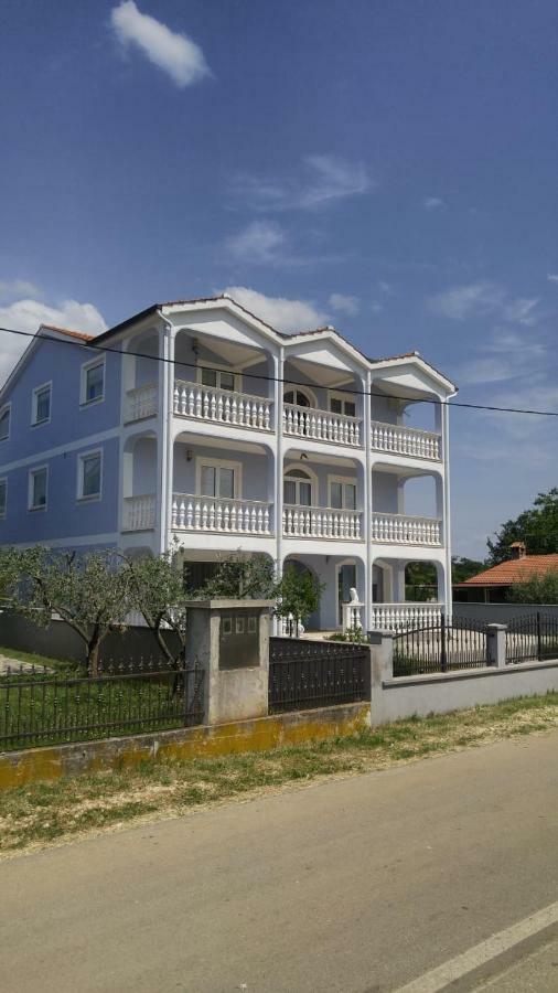 Apartman Janja Porec Exterior photo